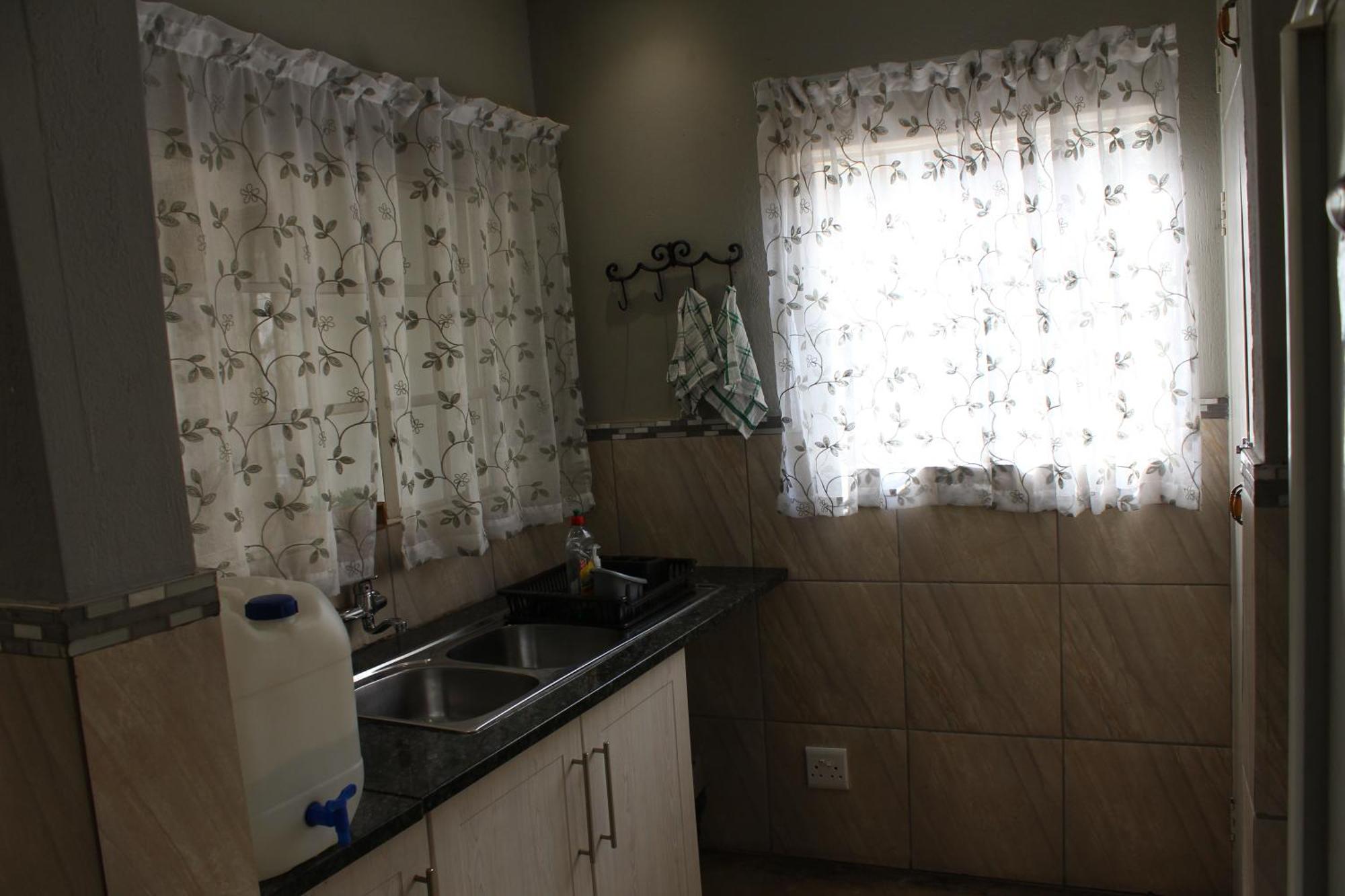 Tucked-Away 1&2 Bedroom Houses Mbombela Eksteriør billede